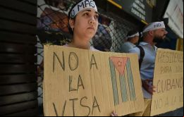 Entran como refugiados, pero no son refugiados, entonces se genera este limbo, explicó Paganini